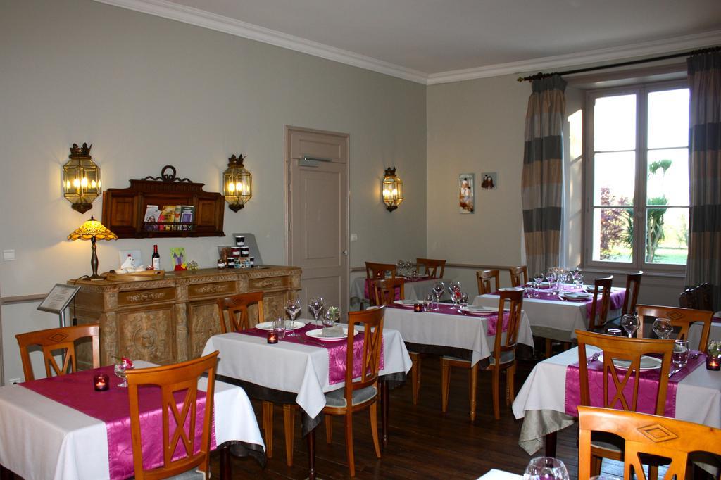 Domaine De Bodeuc Hotel Nivillac Екстериор снимка