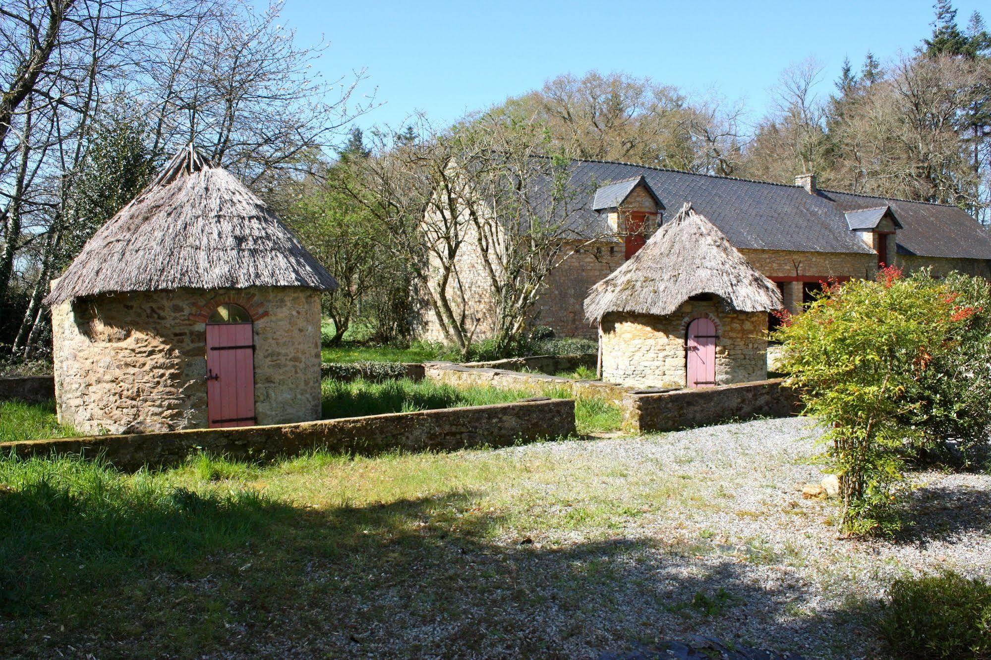 Domaine De Bodeuc Hotel Nivillac Екстериор снимка
