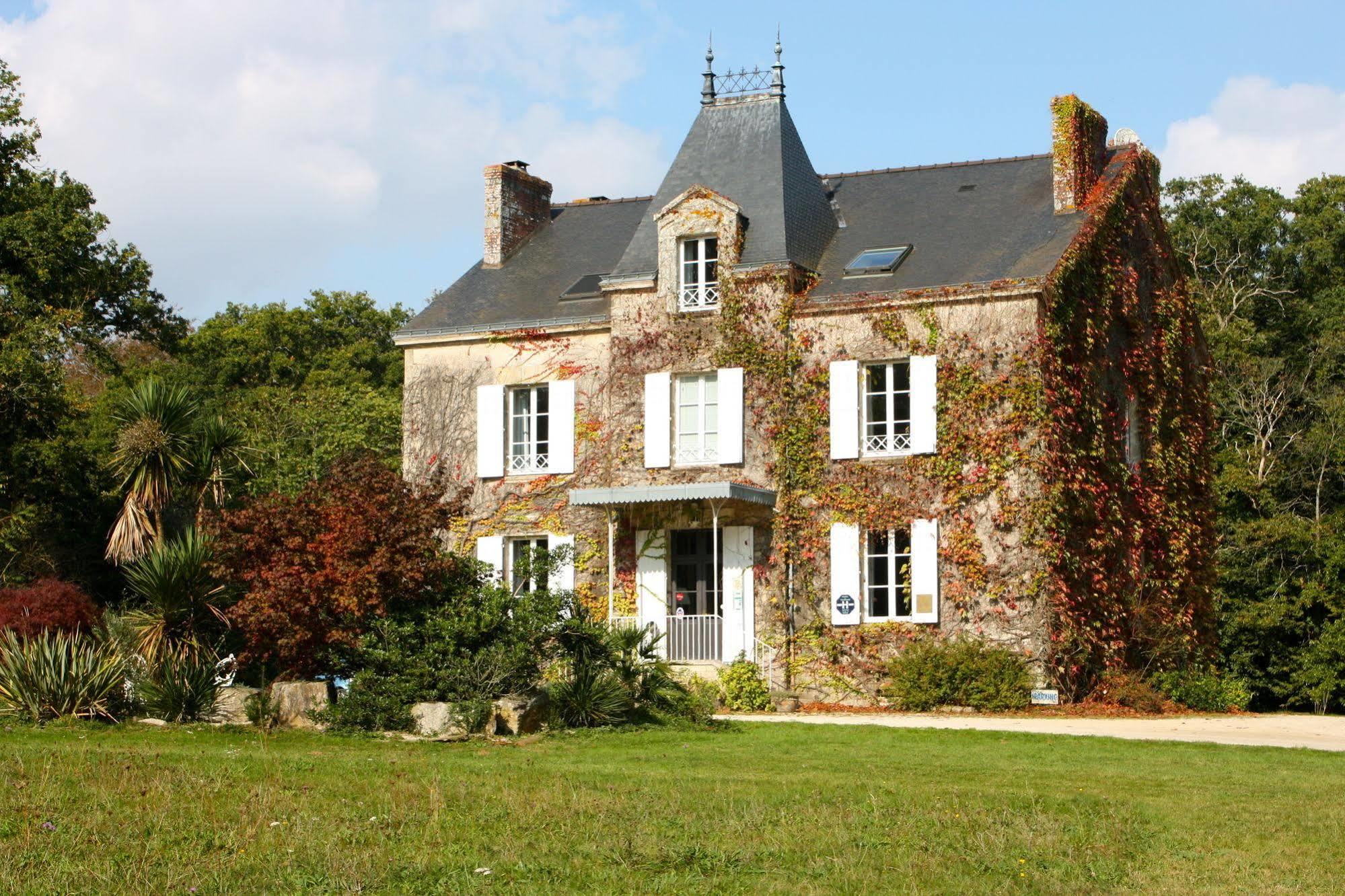 Domaine De Bodeuc Hotel Nivillac Екстериор снимка